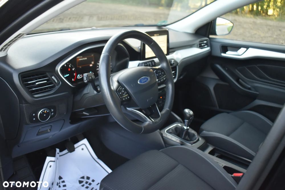 Ford Focus 1.0 EcoBoost Titanium X - 25