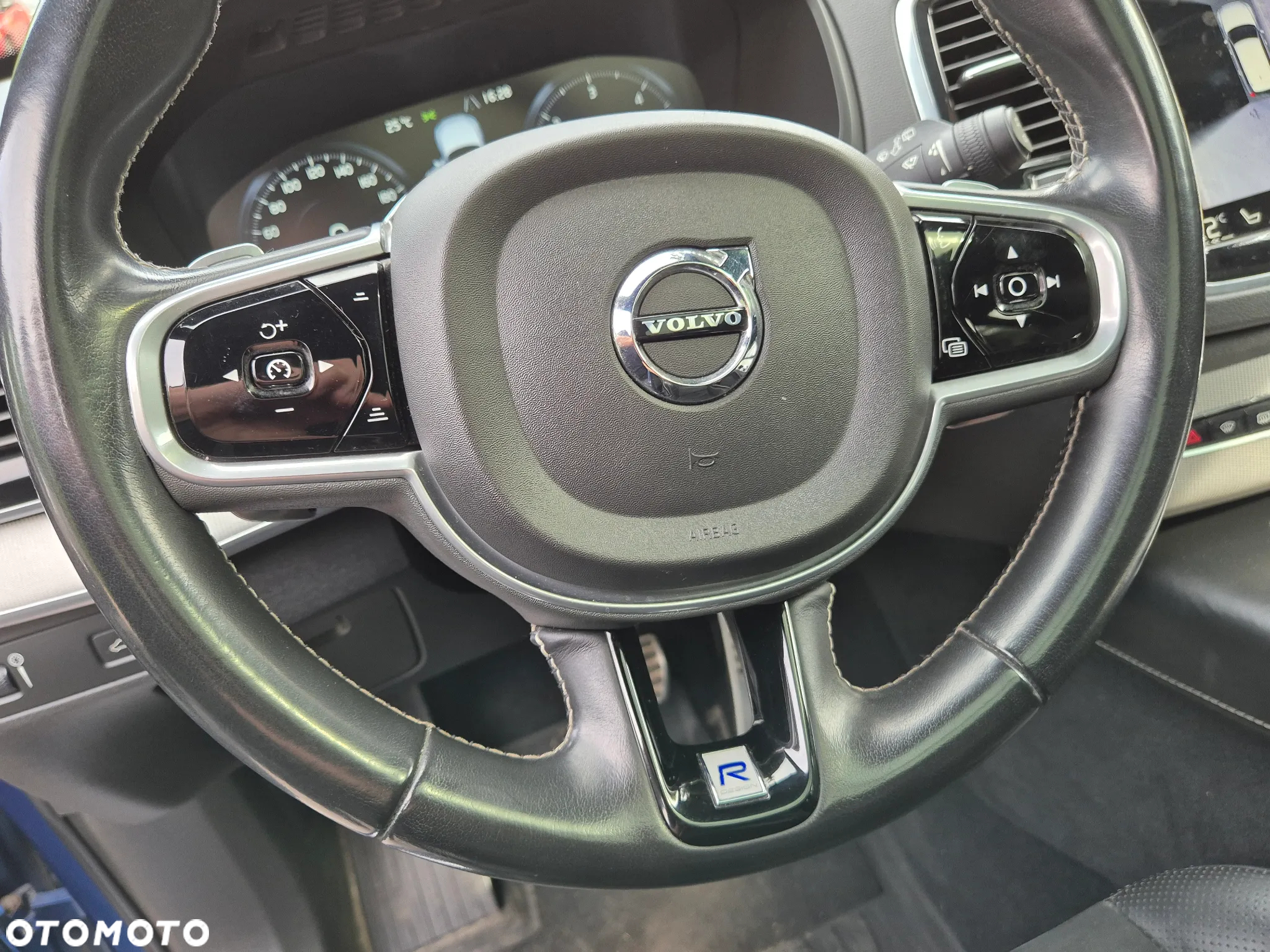 Volvo XC 90 D5 AWD R-Design - 15
