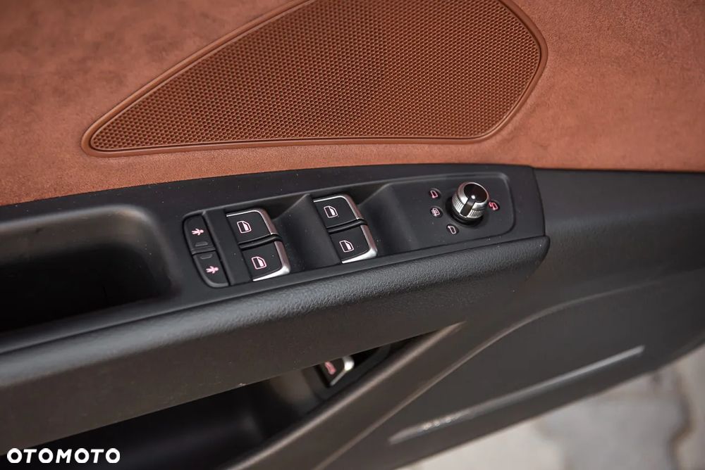 Audi A8 - 23