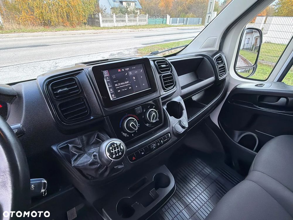 Fiat Ducato 9 osobowy CarPol (Trafic) - 29