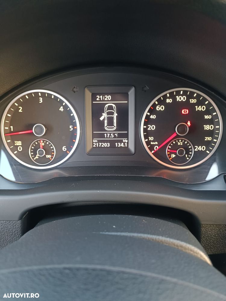 Volkswagen Tiguan - 11