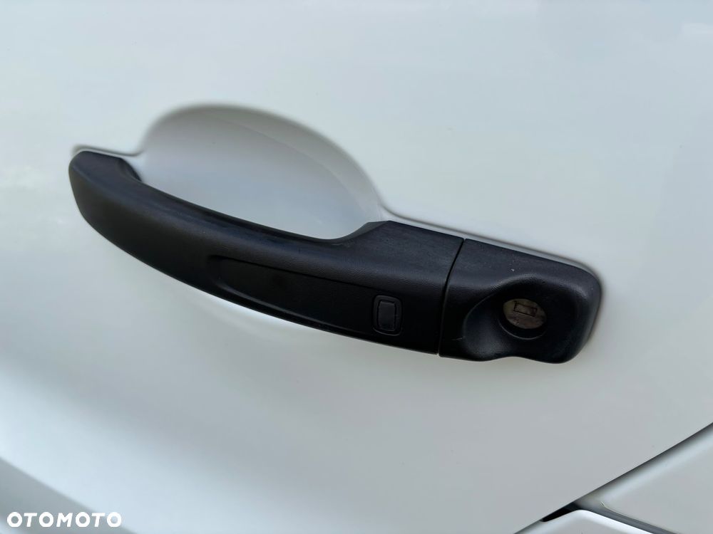 Renault Trafic - 26