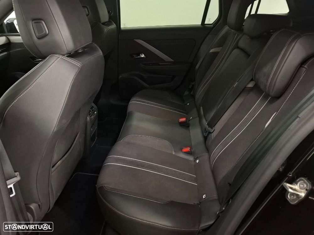 Opel Astra Sports Tourer 1.2 Turbo Auto GS Line - 12