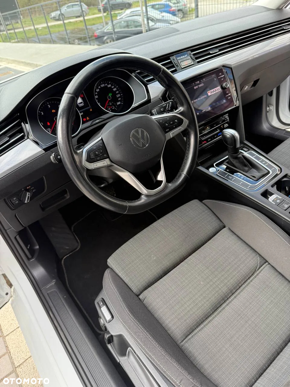 Volkswagen Passat - 13