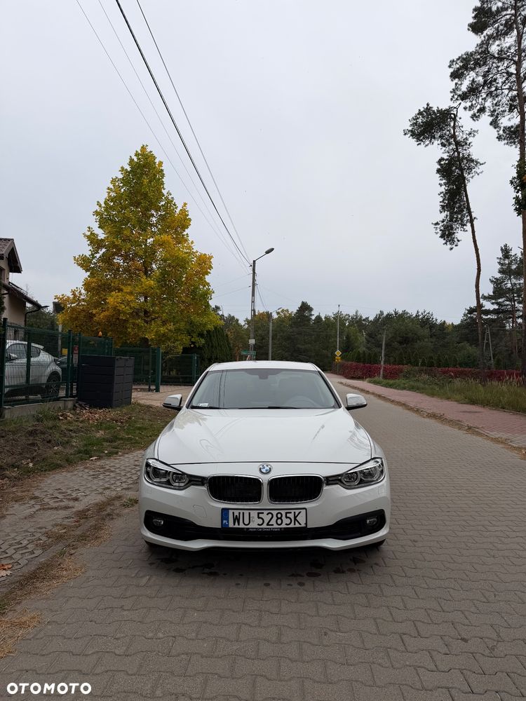 BMW Seria 3 318d - 2