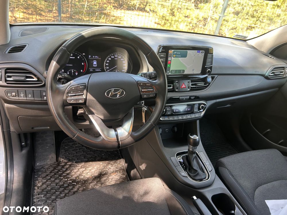 Hyundai i30 1.6 D Comfort DCT - 22