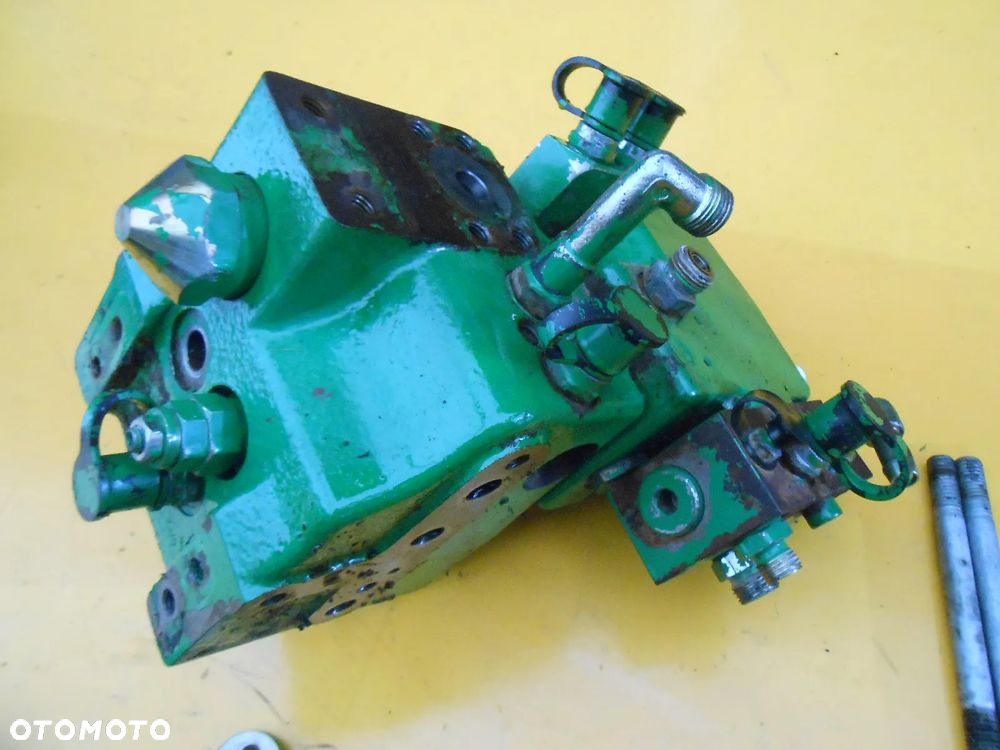 Zawór pierwszeństwa priorytetowy John Deere 6930 Premium - 1