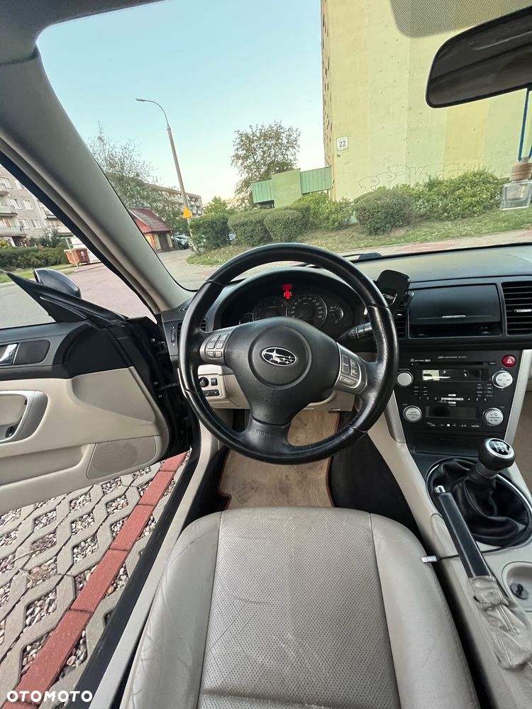 Subaru Legacy 2.0 D Comfort - 27
