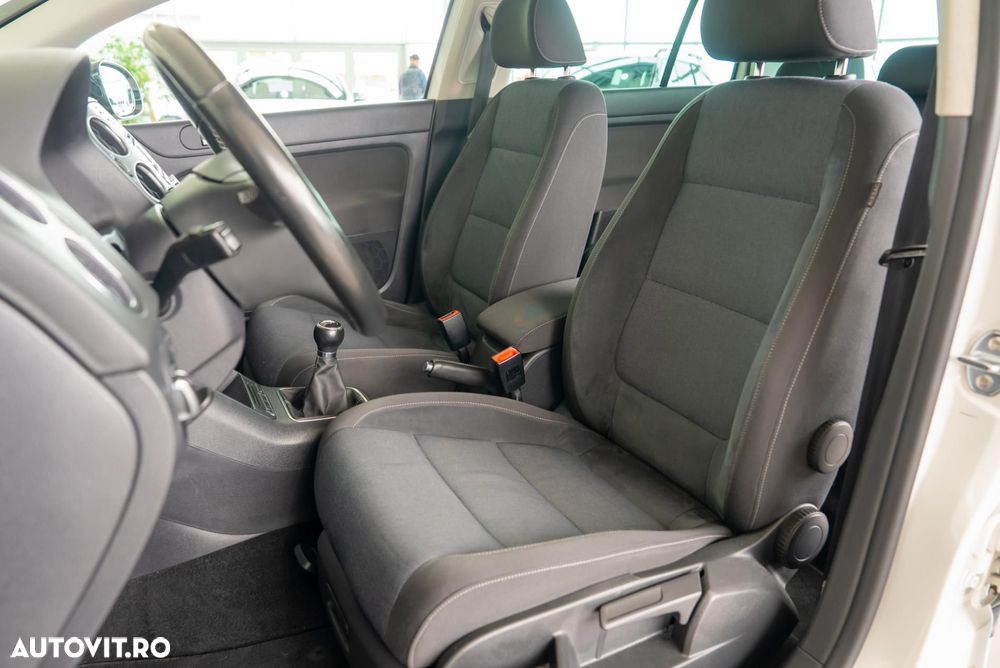 Volkswagen Golf Plus 1.6 TDI DPF Style - 20