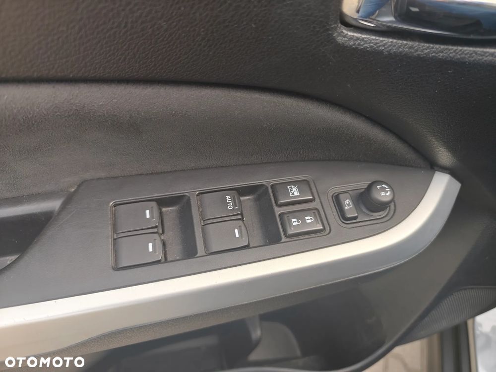 Suzuki Vitara 1.6 DDiS (4x2) Comfort+ - 27