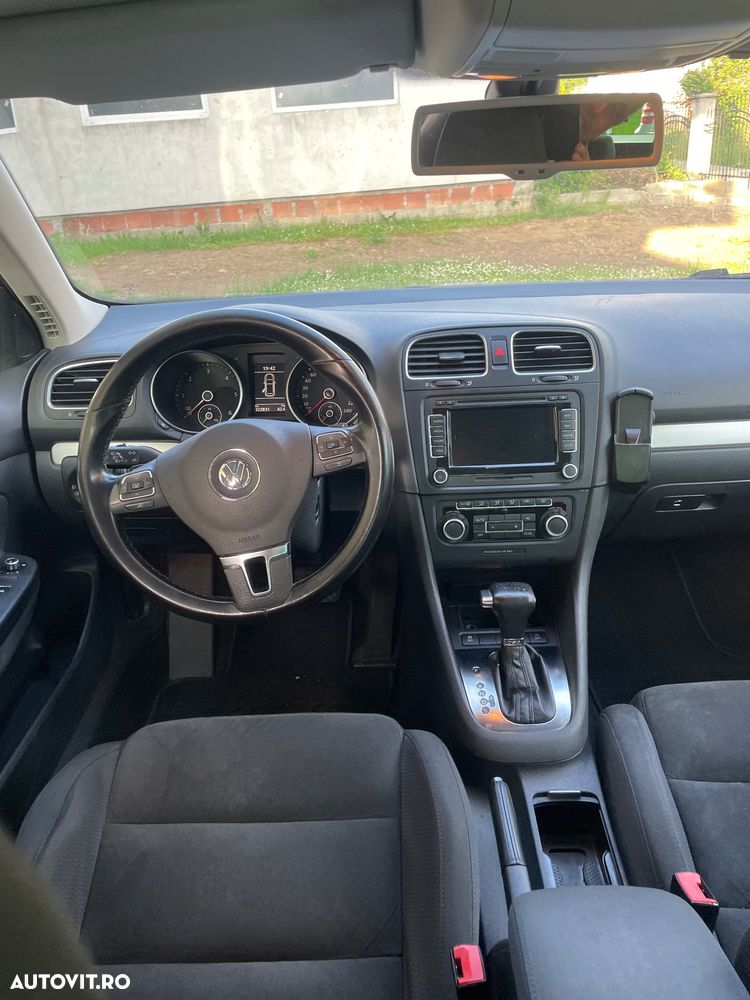 Volkswagen Golf - 9