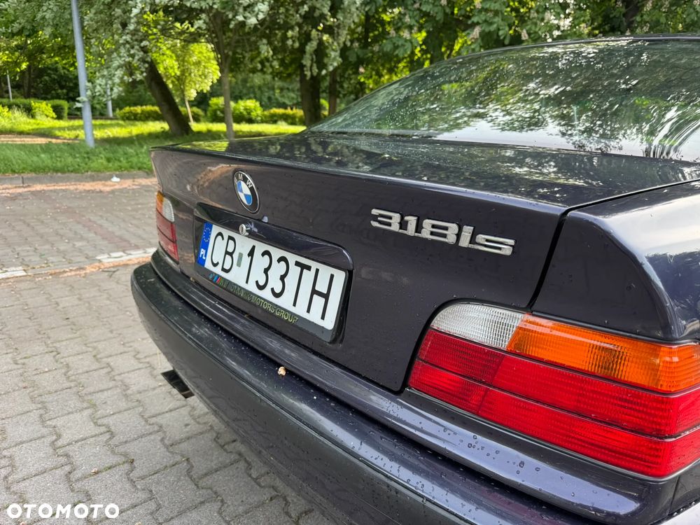 BMW Seria 3 318is - 18