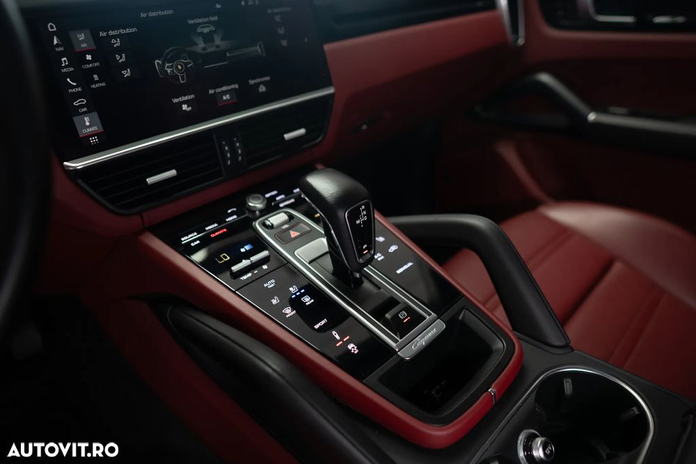 Porsche Cayenne Standard - 13