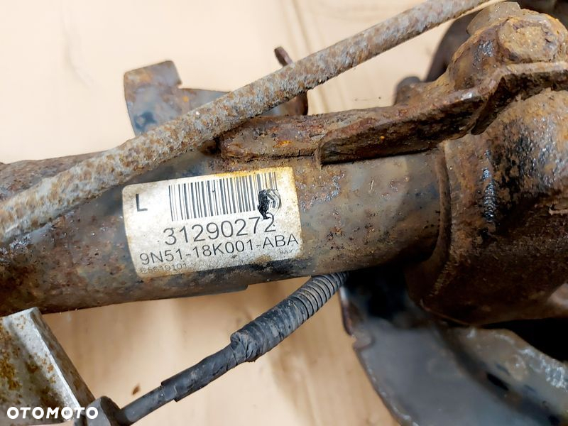 VOLVO C30 S40 II 2.0 B 16V MCPHERSON LEWY PRZÓD ZWROTNICA LEWA AMORTYZATOR 2582161 - 9