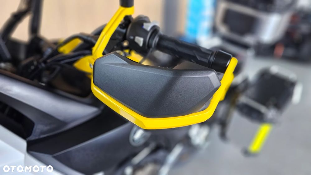 QJMOTOR SVT 650X - 12