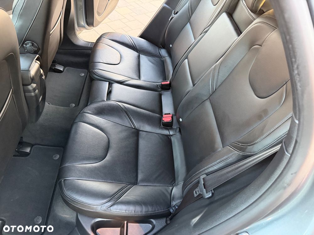 Volvo V40 T2 Inscription - 40
