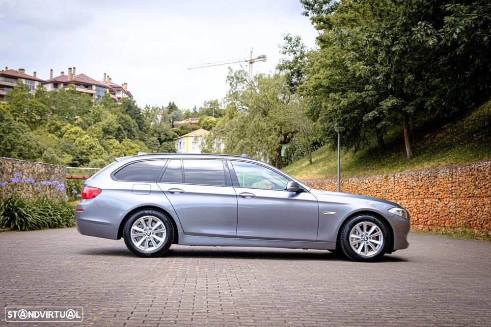 BMW 525 d Line Luxury Auto - 2
