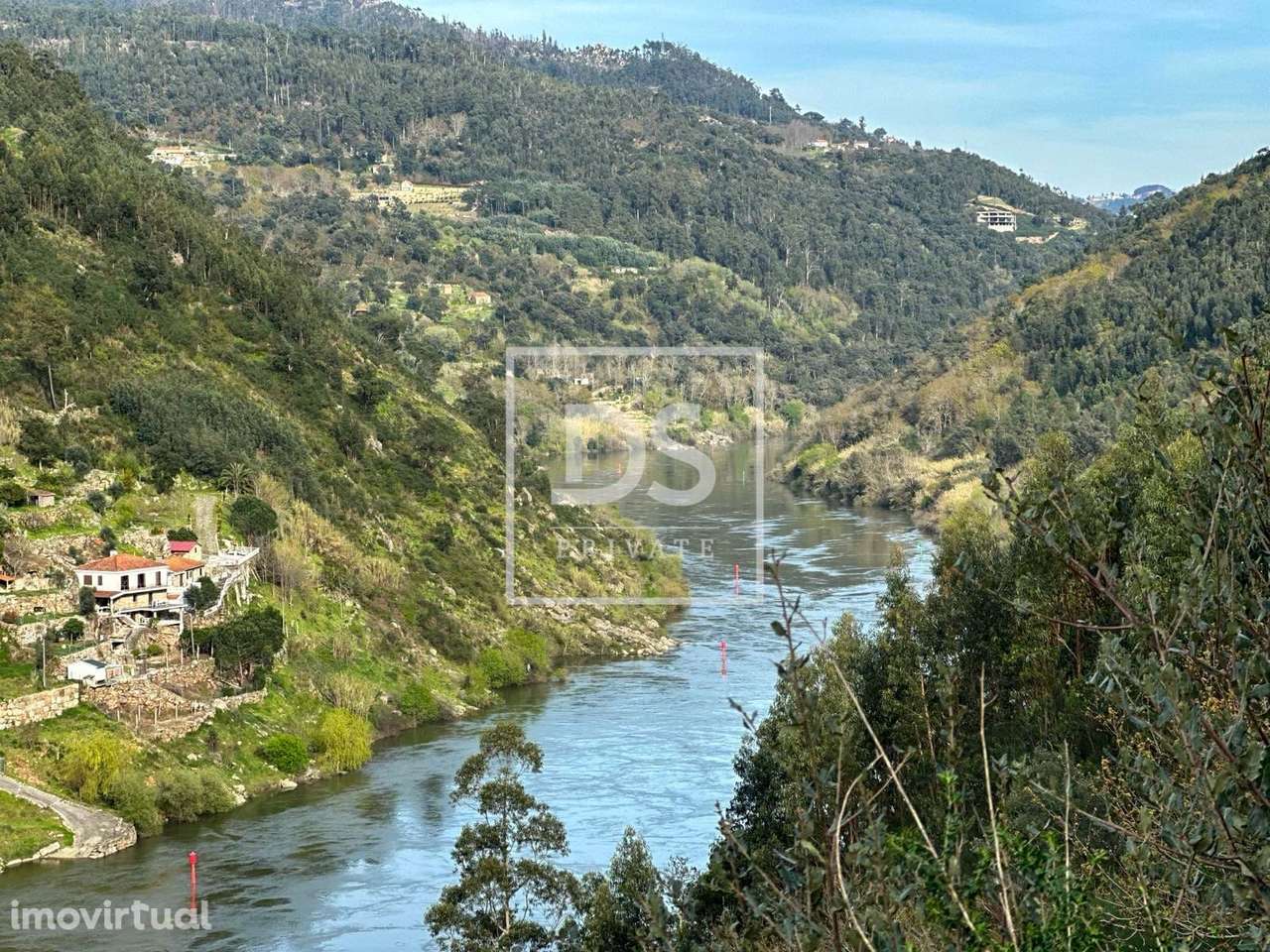 Quintinha para Recuperar em Cinfães - Vista Deslumbrante sobre o Rio - Grande imagem: 5/13