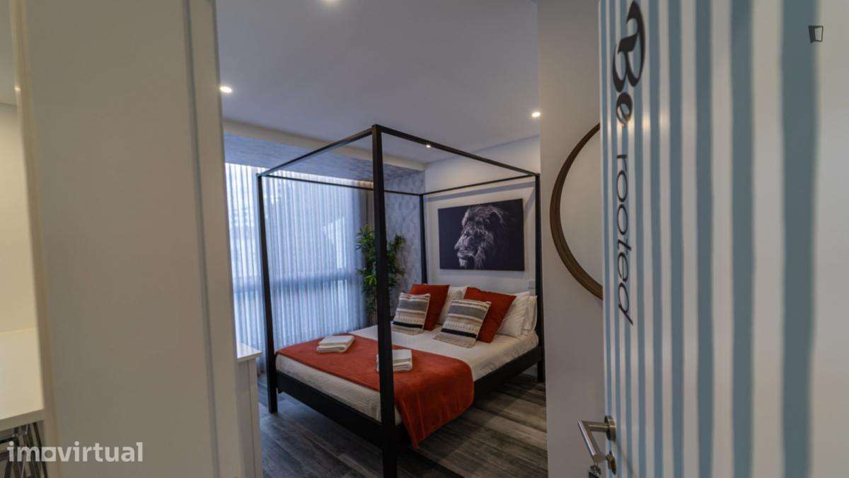 Quarto - localizado em Faro - Grande imagem: 2/33