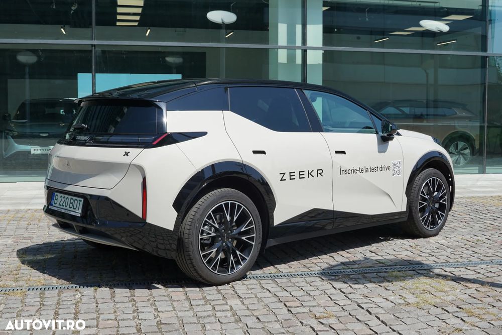 Zeekr X - 3