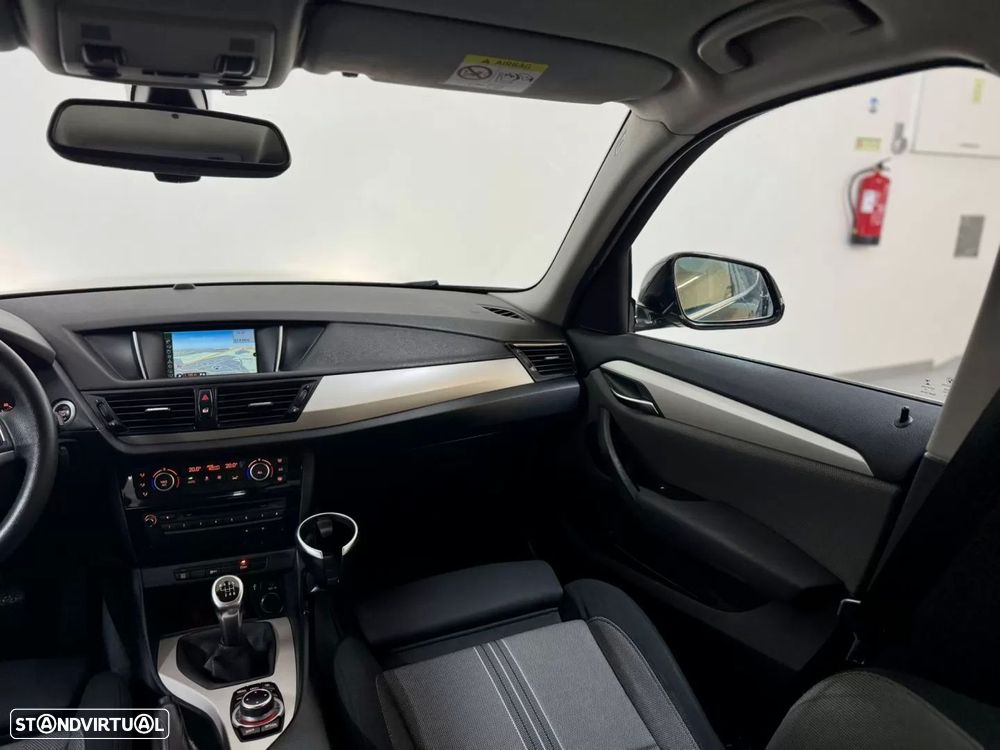 BMW X1 16 d sDrive Line Sport - 30