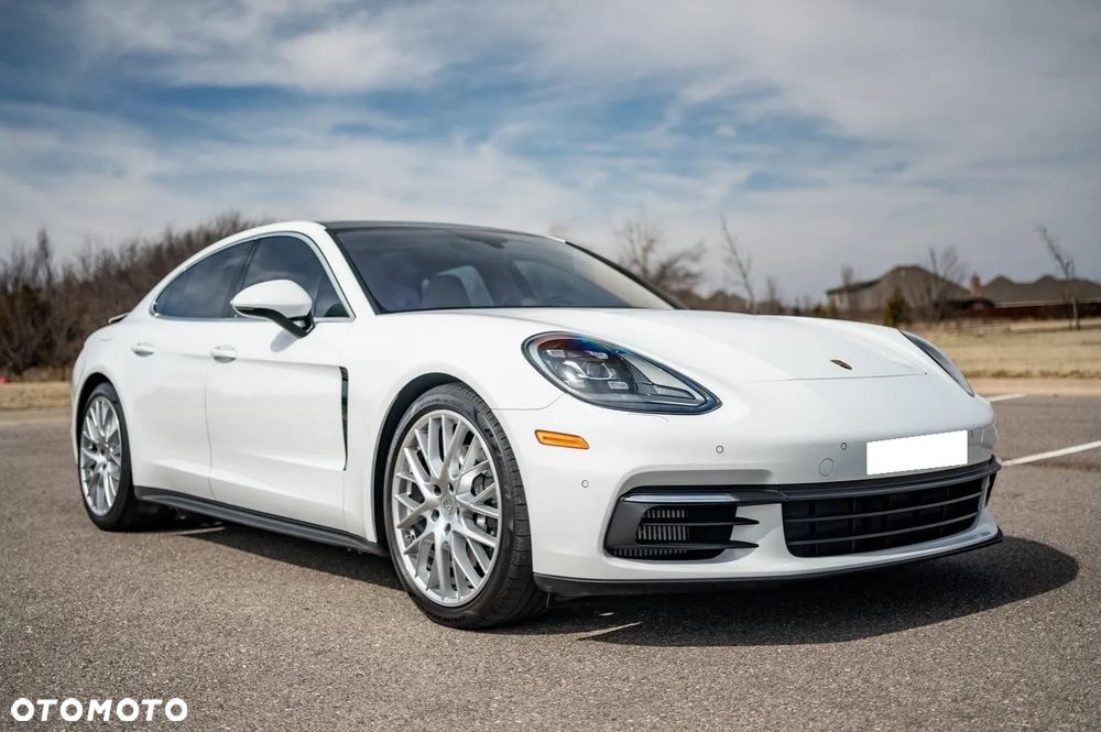 Porsche Panamera 4S - 3