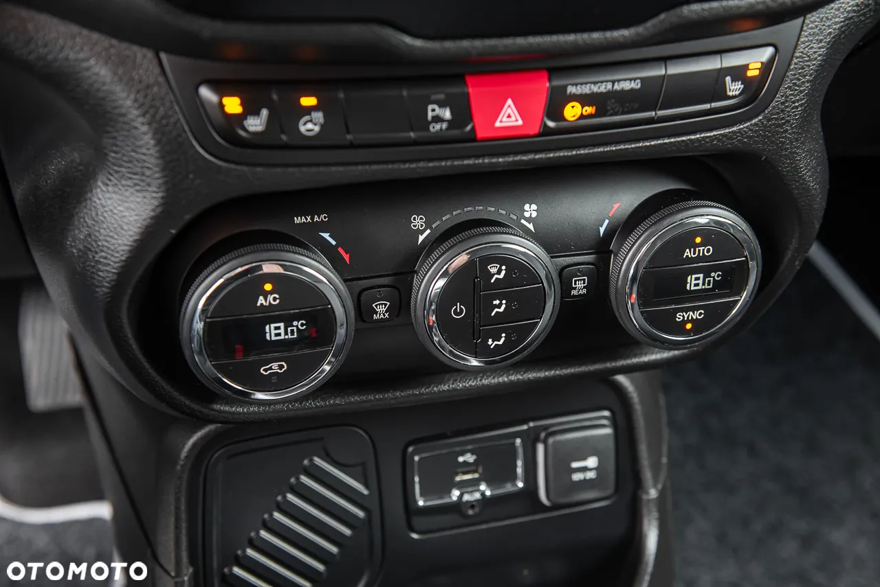 Jeep Renegade - 23