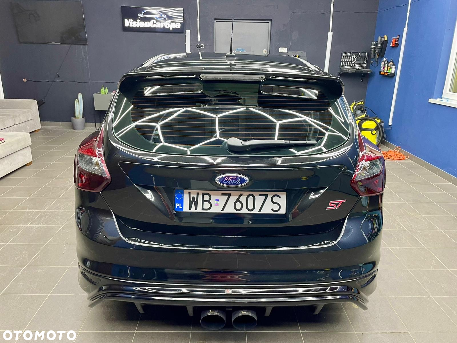 Ford Focus ST - 8