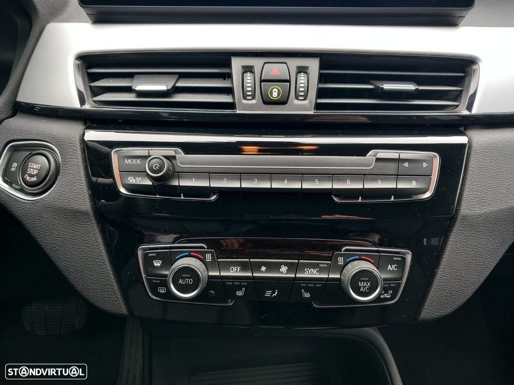 BMW X1 16 d sDrive Auto Line Sport - 18