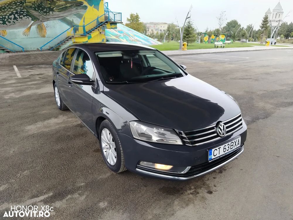 Volkswagen Passat 2.0 TDI Highline - 13