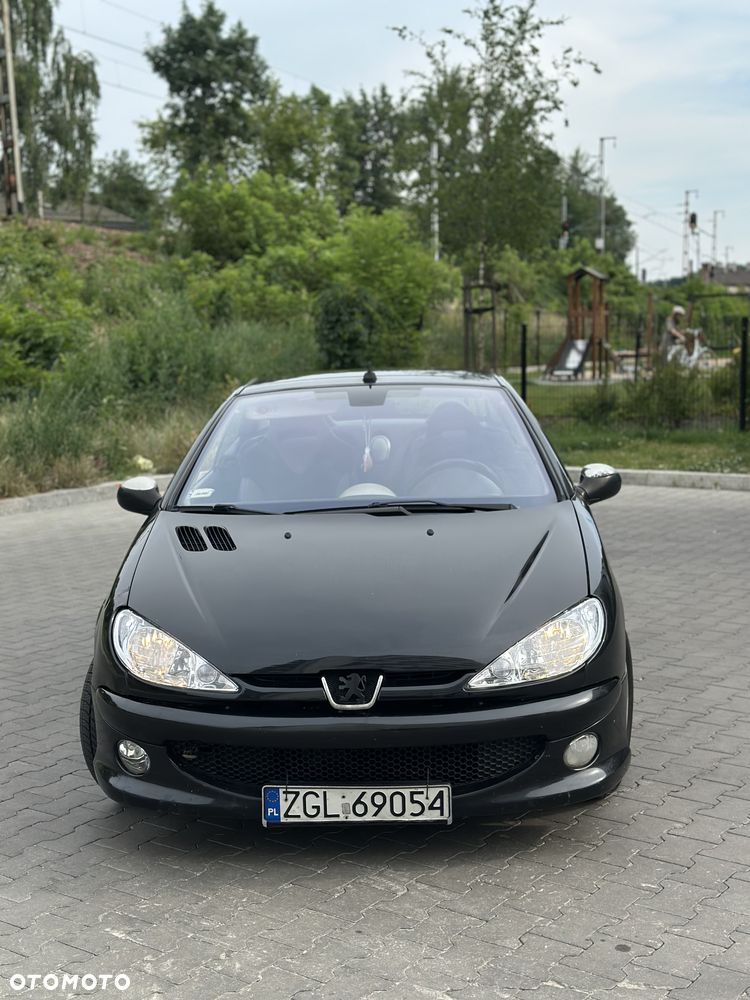 Peugeot 206 CC - 2