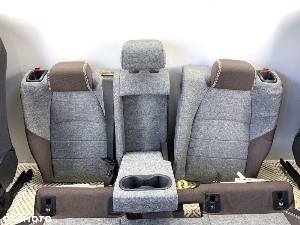 FOTELE KANAPA KOMPLET  TOYOTA COROLLA Kombi (_E21_) 2019 - 2.0 Hybrid (MZEH12) 112 kW [152 KM] - 2