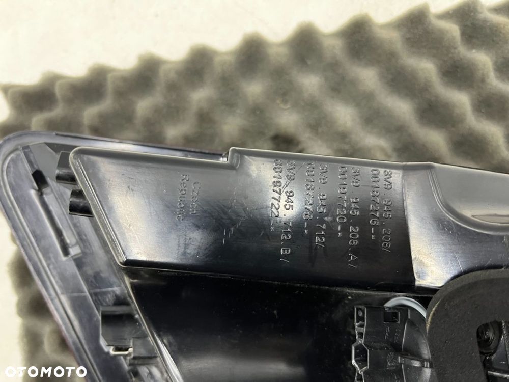 Lampa Skoda Superb 3 III 3v kombi 15-19r. PRAWA tylna w błotnik oryginalna prawy tył 3v9945208a - 13