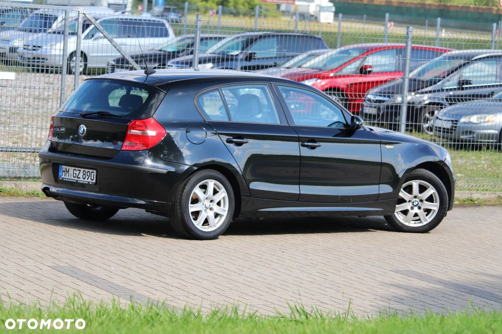BMW Seria 1 116i - 11