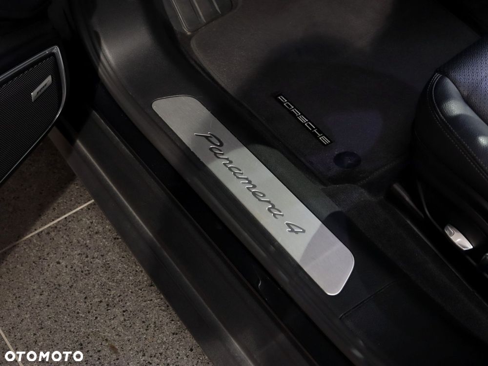 Porsche Panamera 4 E-Hybrid GPF - 34
