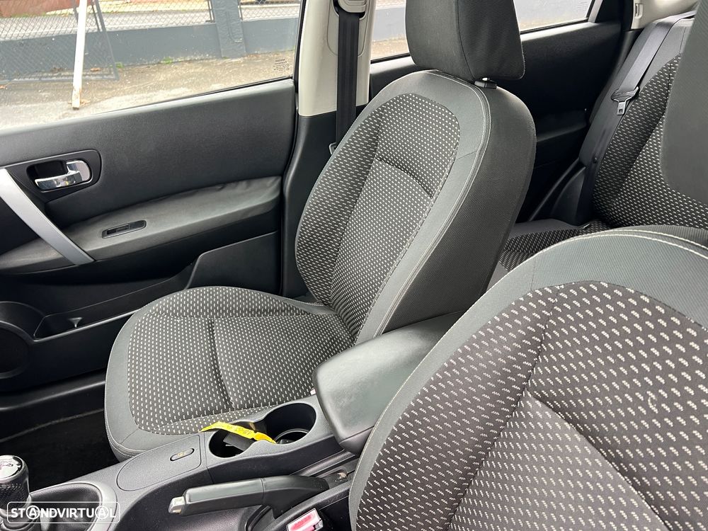 Nissan Qashqai 2.0 dCi Tekna Premium P.Castanha 17 - 28