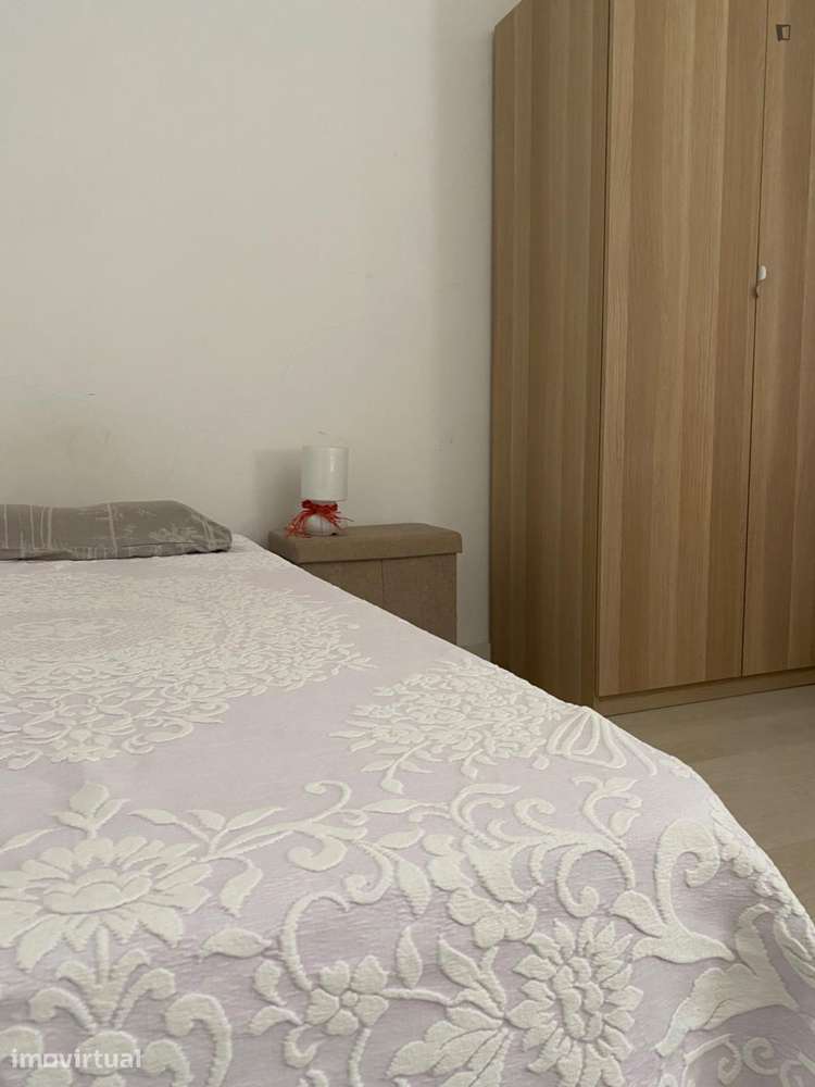 Quarto - localizado em Massarelos Porto - Grande imagem: 5/8