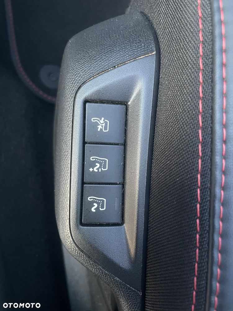 Peugeot 308 GTi by Sport - 19