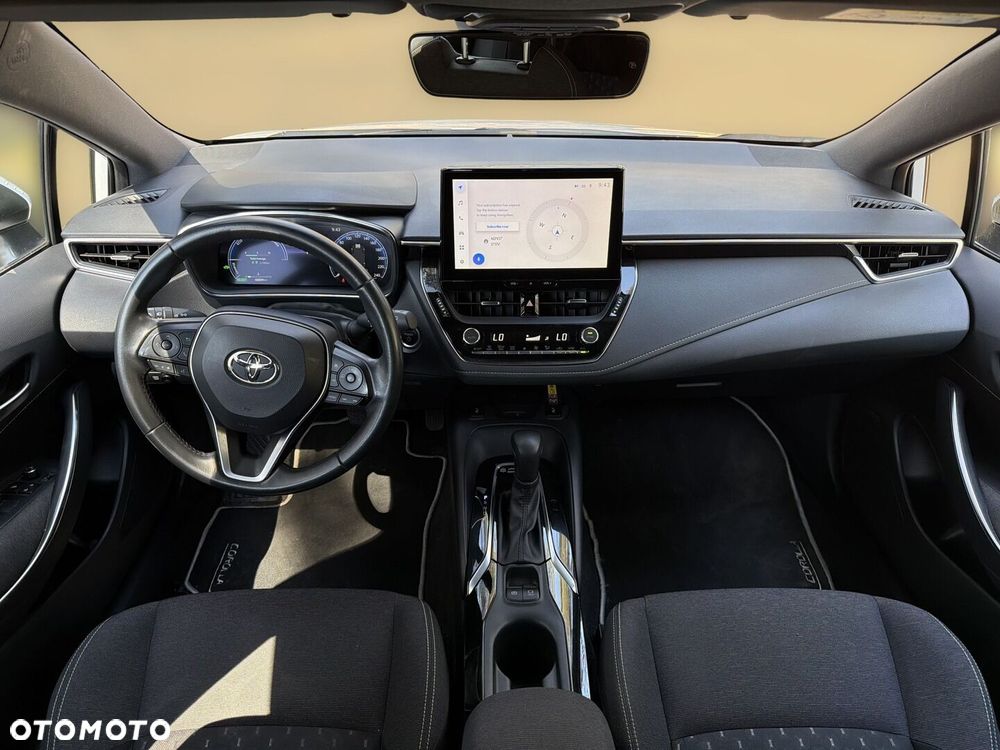 Toyota Corolla 1.8 Hybrid Comfort - 17