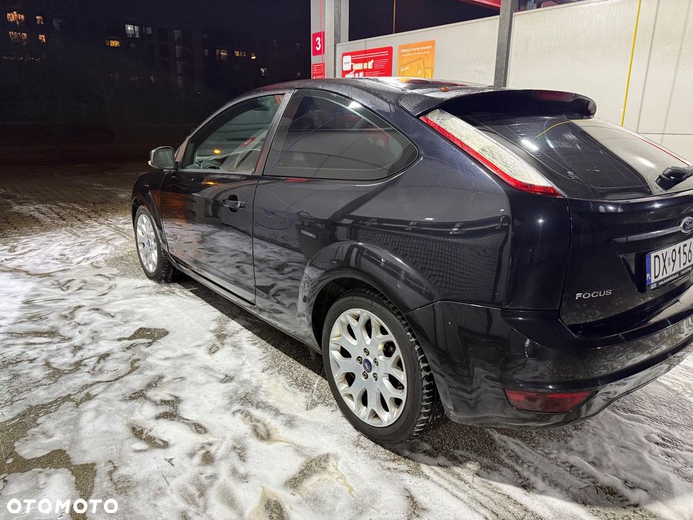 Ford Focus 1.6 16V Sport - 32