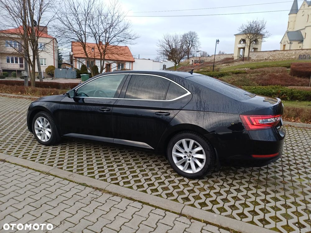 Skoda Superb 2.0 TDI Ambition - 20