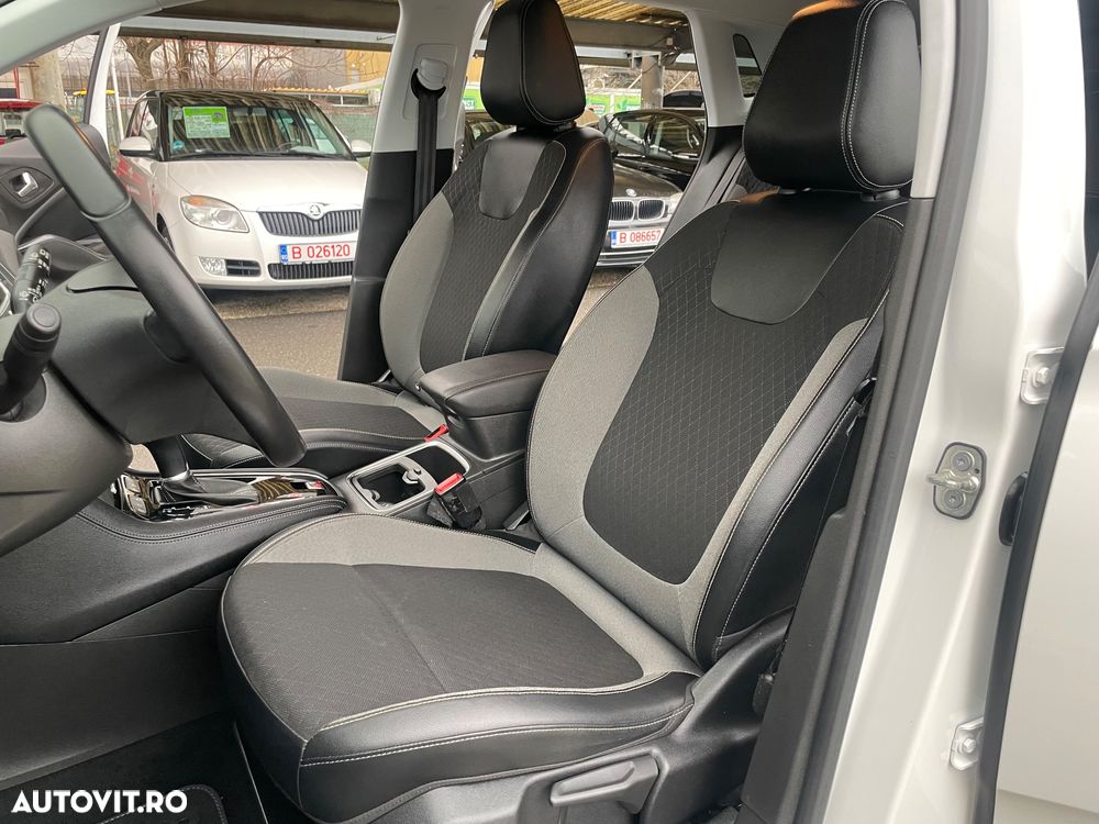 Opel Grandland X 1.2 Start/Stop Automatik Design Line - 27