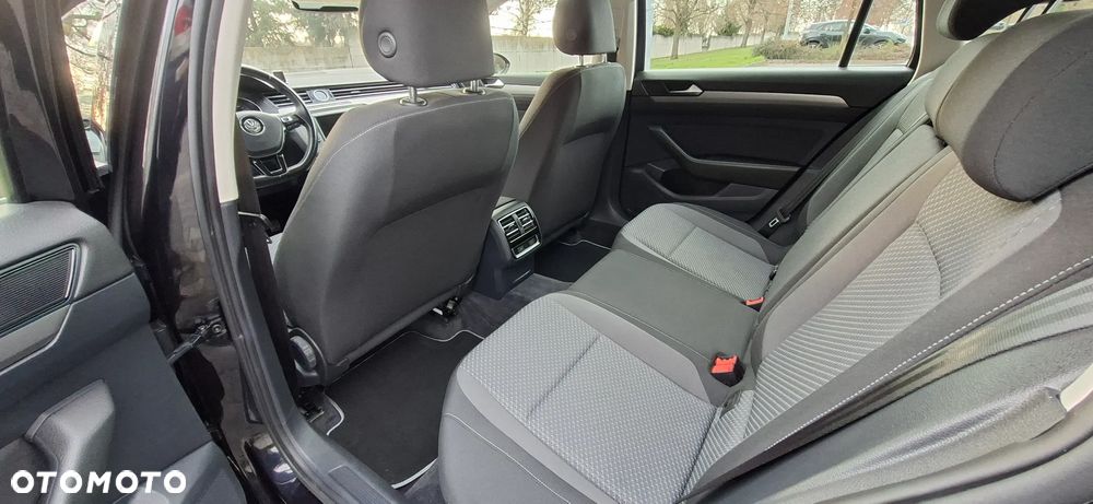 Volkswagen Passat Variant 1.4 TSI ACT (BlueMotion Technology) Comfortline - 21