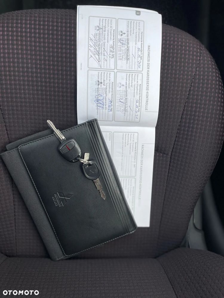 Mitsubishi Space Star - 13