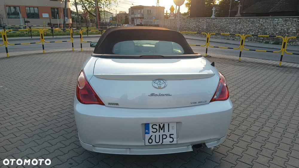 Toyota Camry Solara - 5