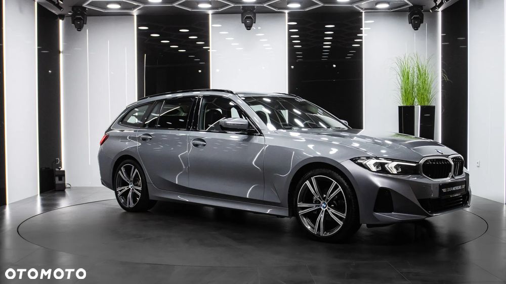 BMW Seria 3 318i M Sport sport - 9
