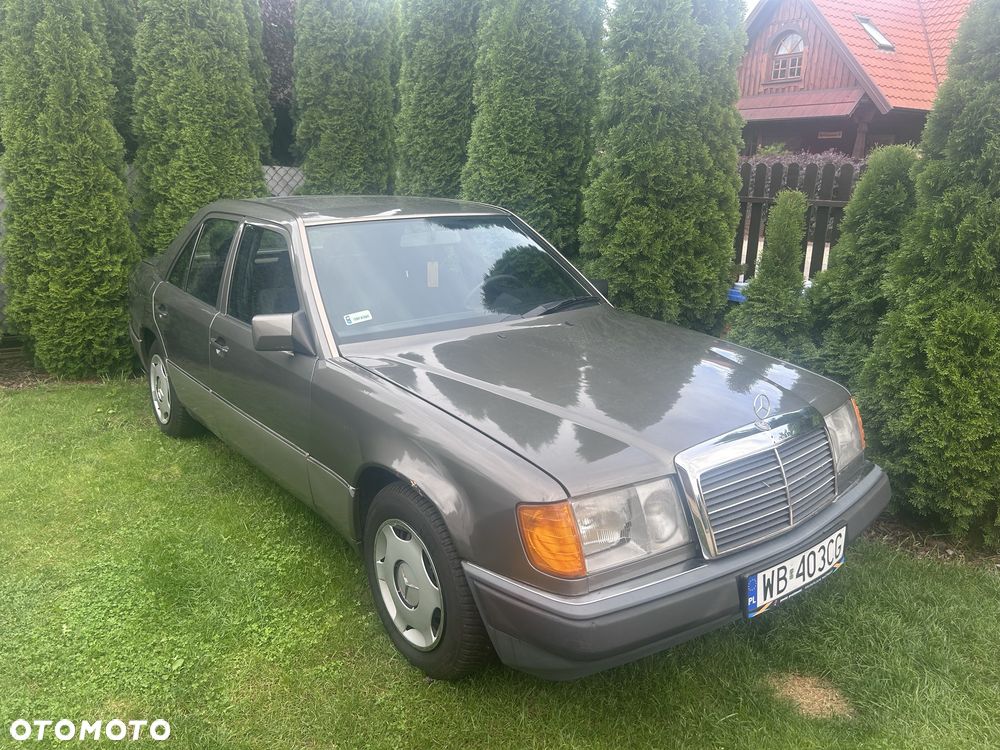 Mercedes-Benz W124 (1984-1993) - 1
