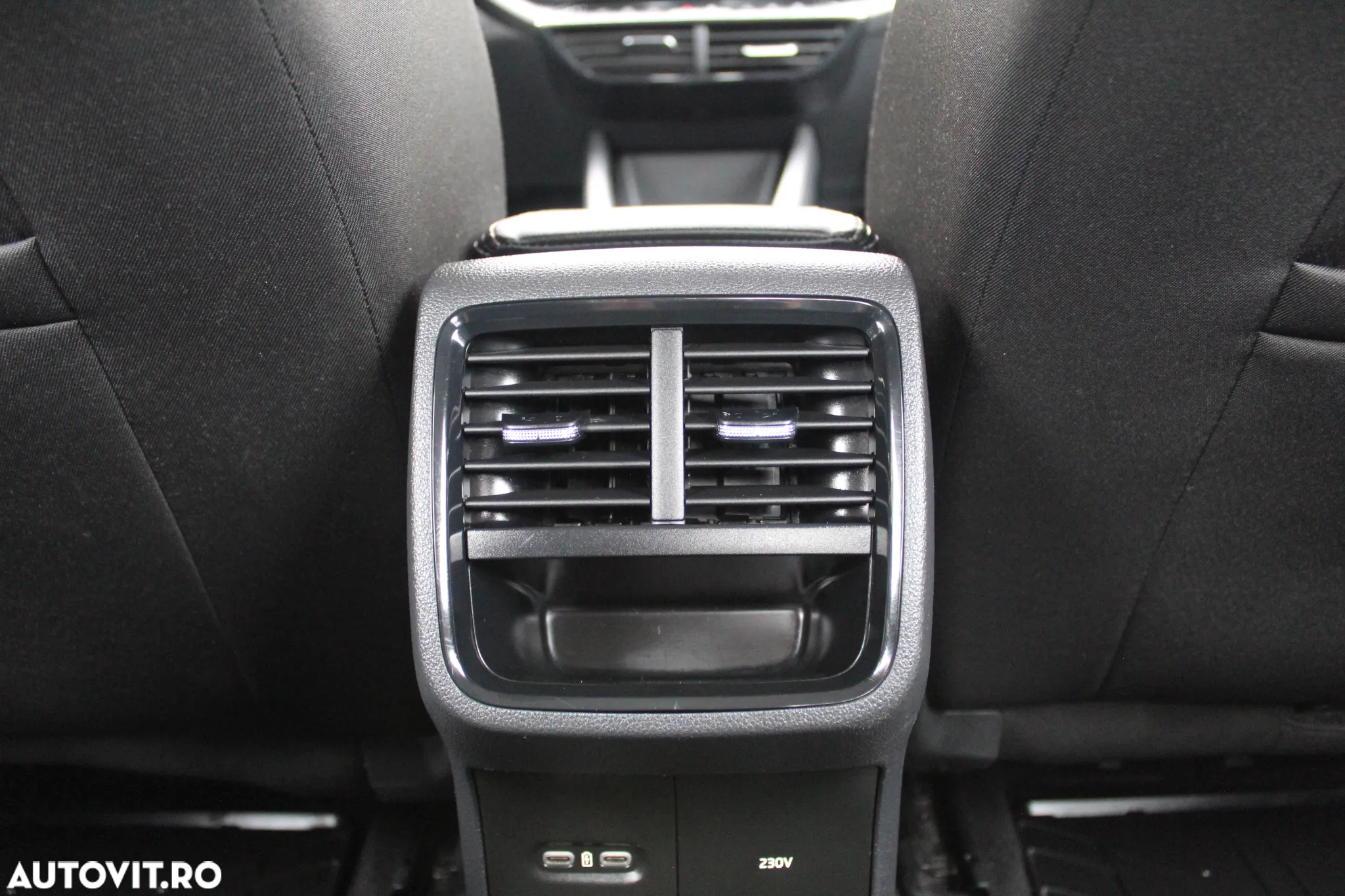 Skoda Octavia 2.0 TDI DSG Ambition - 20