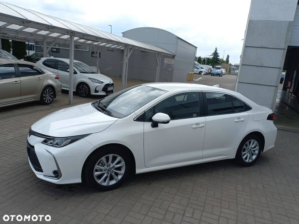 Toyota Corolla - 11