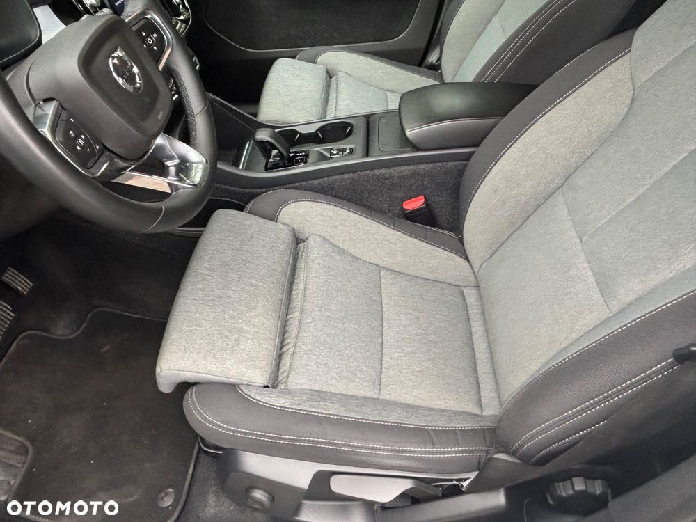 Volvo XC 40 B3 Core - 16